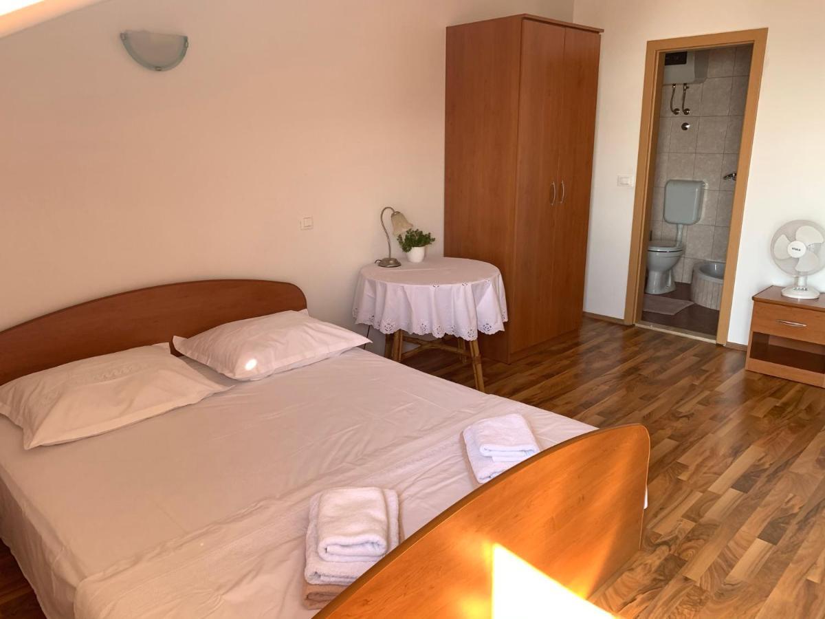 Apartman Senka Podgora Exteriör bild