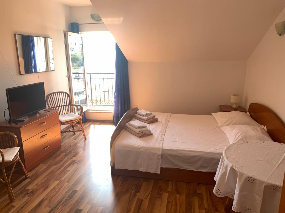 Apartman Senka Podgora Exteriör bild