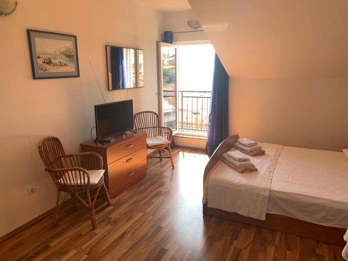 Apartman Senka Podgora Exteriör bild