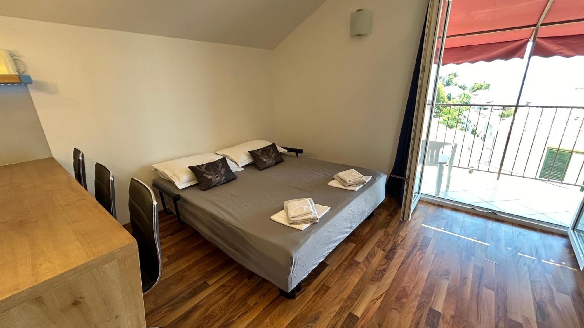 Apartman Senka Podgora Exteriör bild